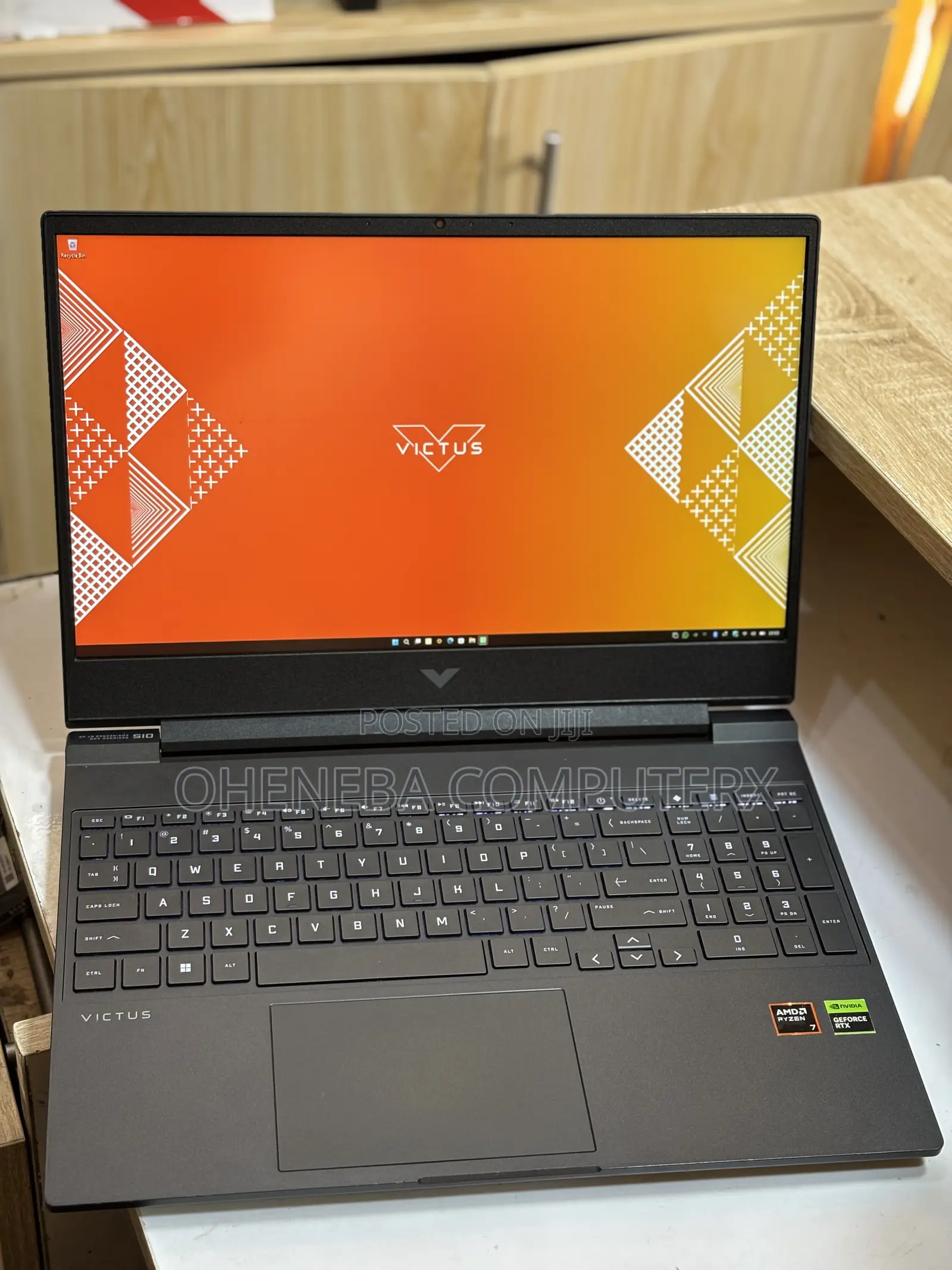 Laptop HP Victus 15 16GB AMD Ryzen 7 SSD 1T