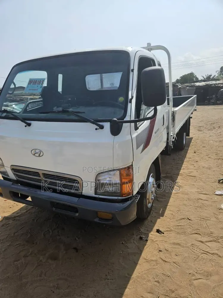 Hyundia Mighty Truck