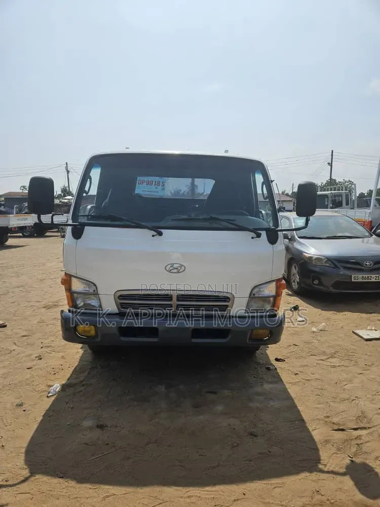 Hyundia Mighty Truck