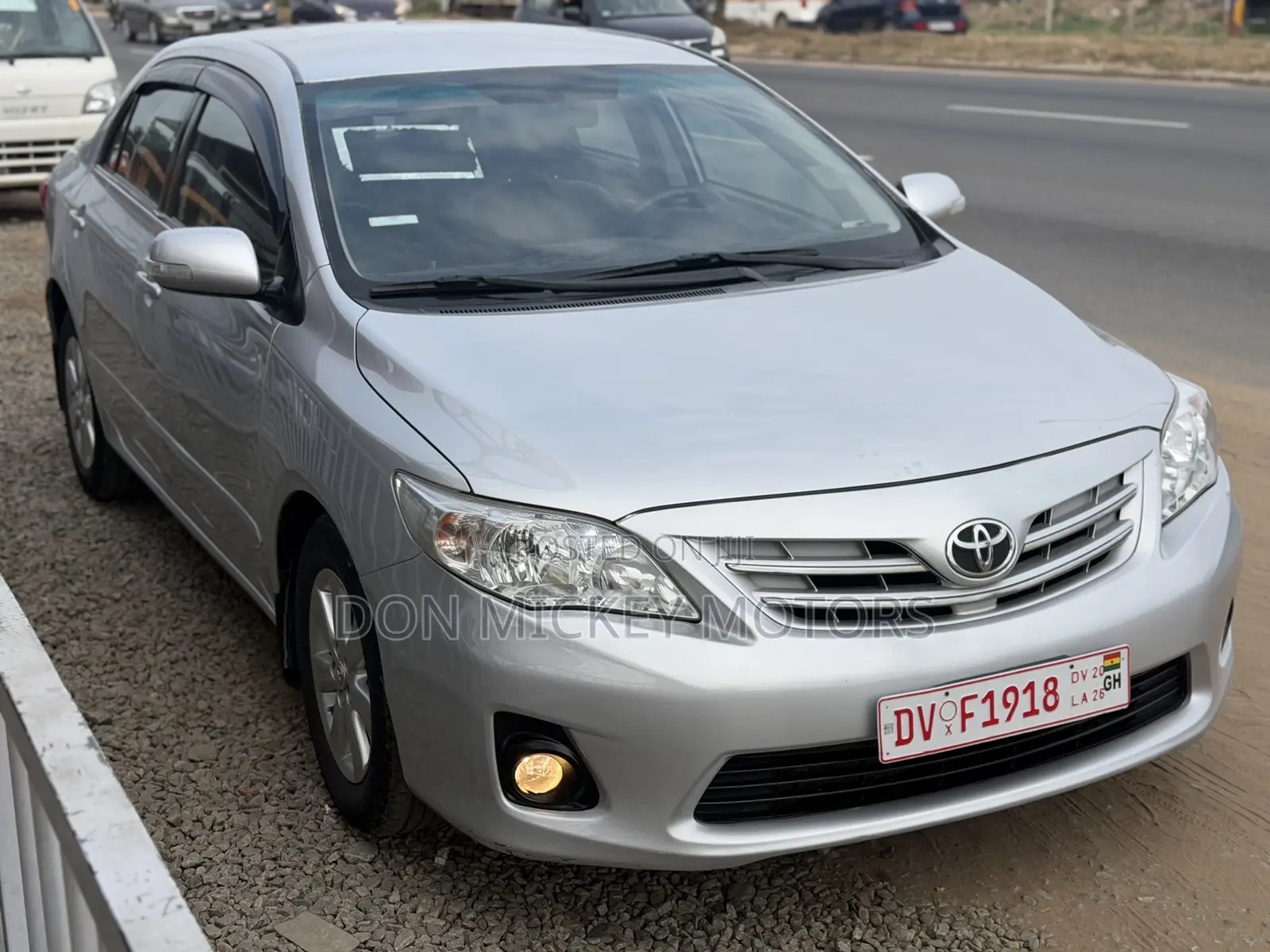Toyota Corolla LE 4dr Sedan (1.8L 4cyl 4A) 2012 Silver