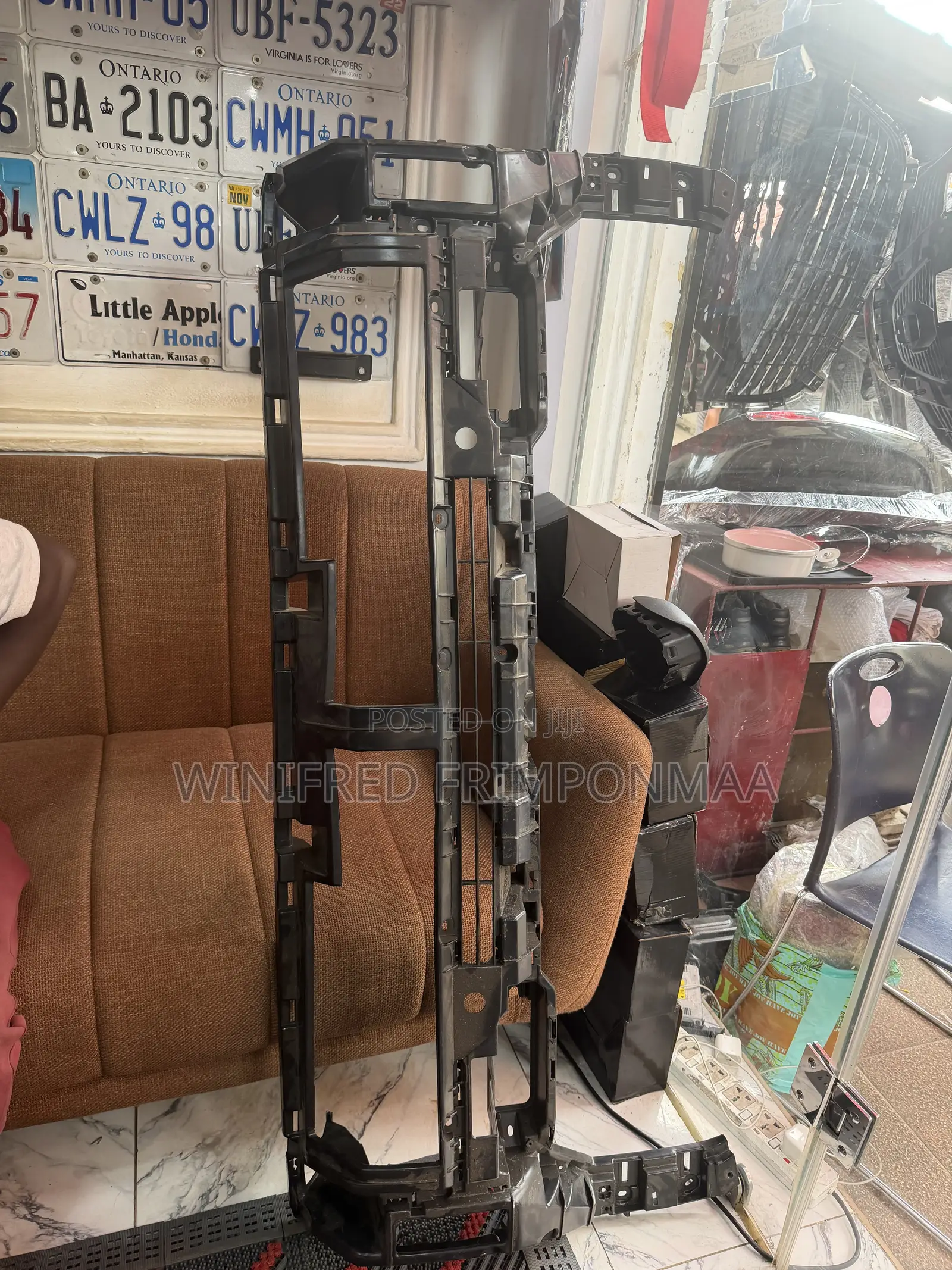 Toyota Tundra 2022,2023,2024,2025 Grill/Shell Support /Seat