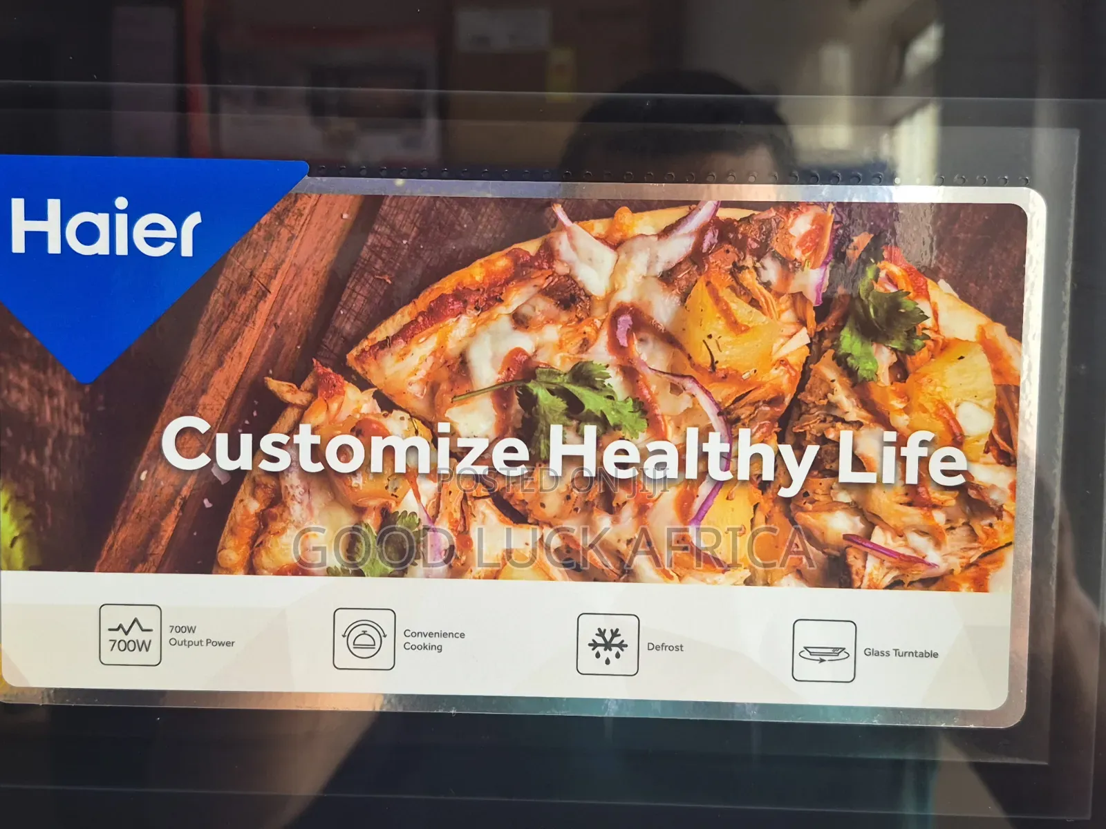 Haier 700W Microwave Oven – Fast, Easy Convenient!