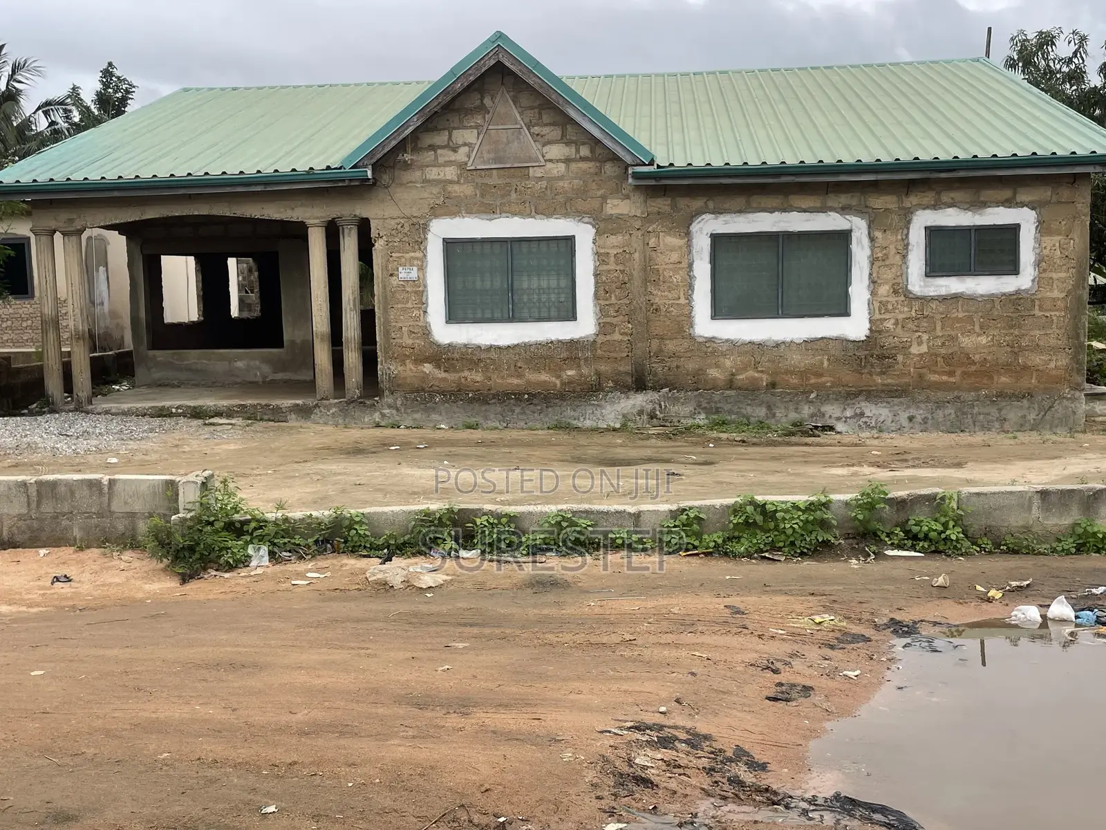 4bdrm Bungalow in Owner, Manhean for sale