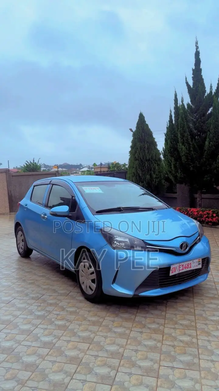 Toyota Vitz 2015 Blue