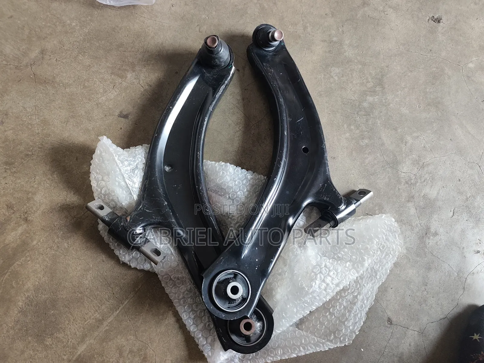 Nissan Rogue Suspension Control Arms 2009