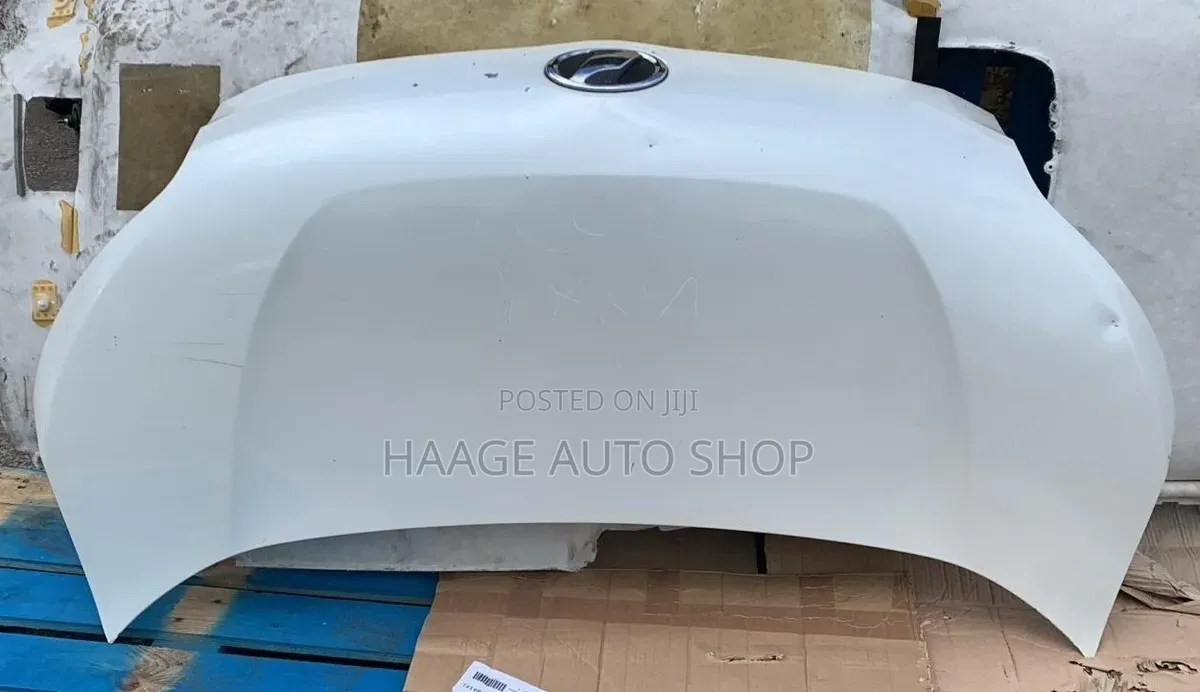 2007-2013 Toyota Voxy Bonnet