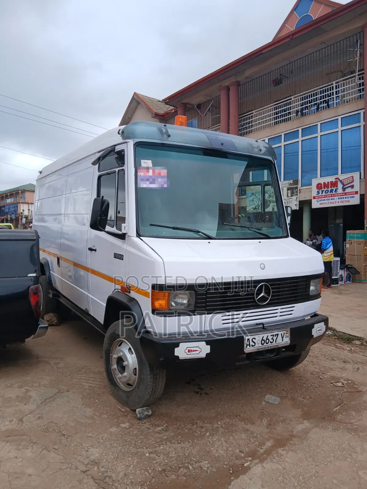 Mercedes-Benz T2 1996 White