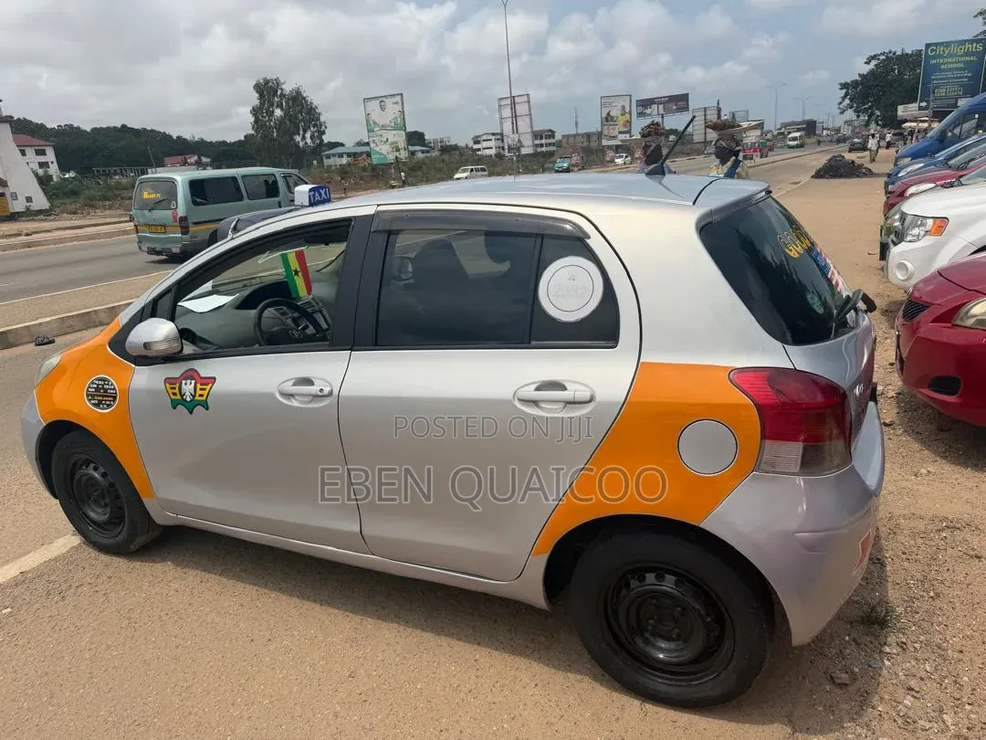 Toyota Vitz 2010