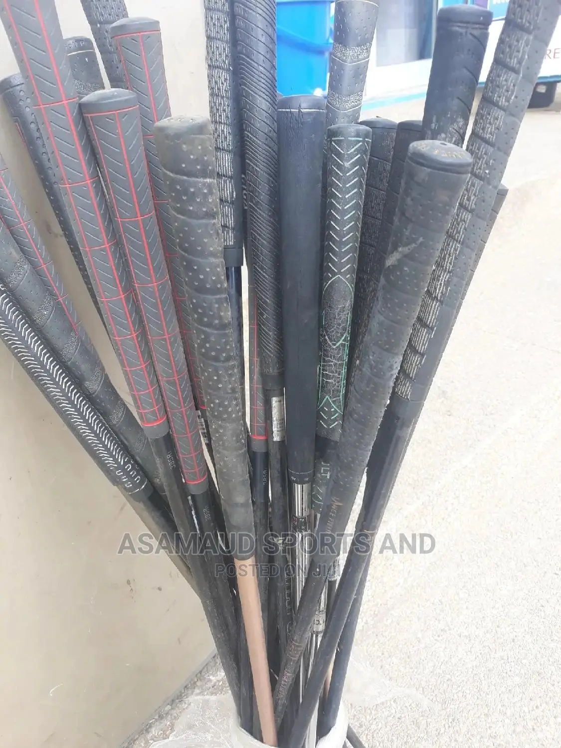 Original Golf Sticks at Cool Price