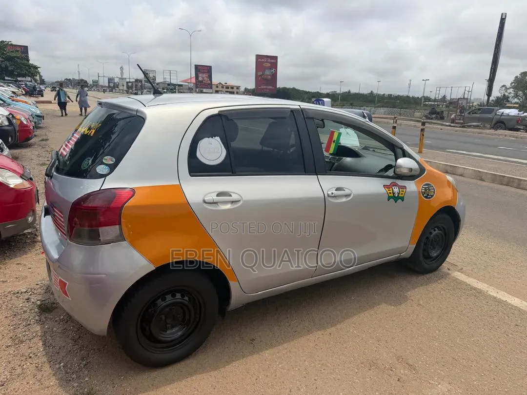 Toyota Vitz 2010