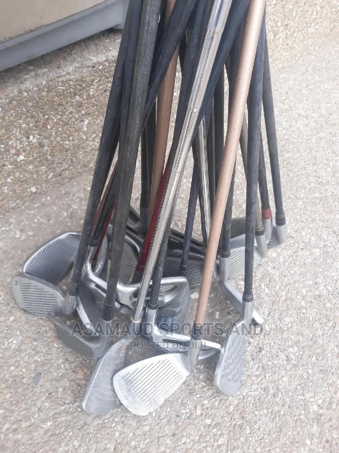 Original Golf Sticks at Cool Price