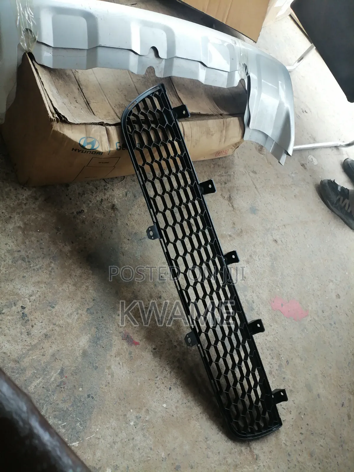 Radiator/Bumper Grille Pajero Sports 2005-2015