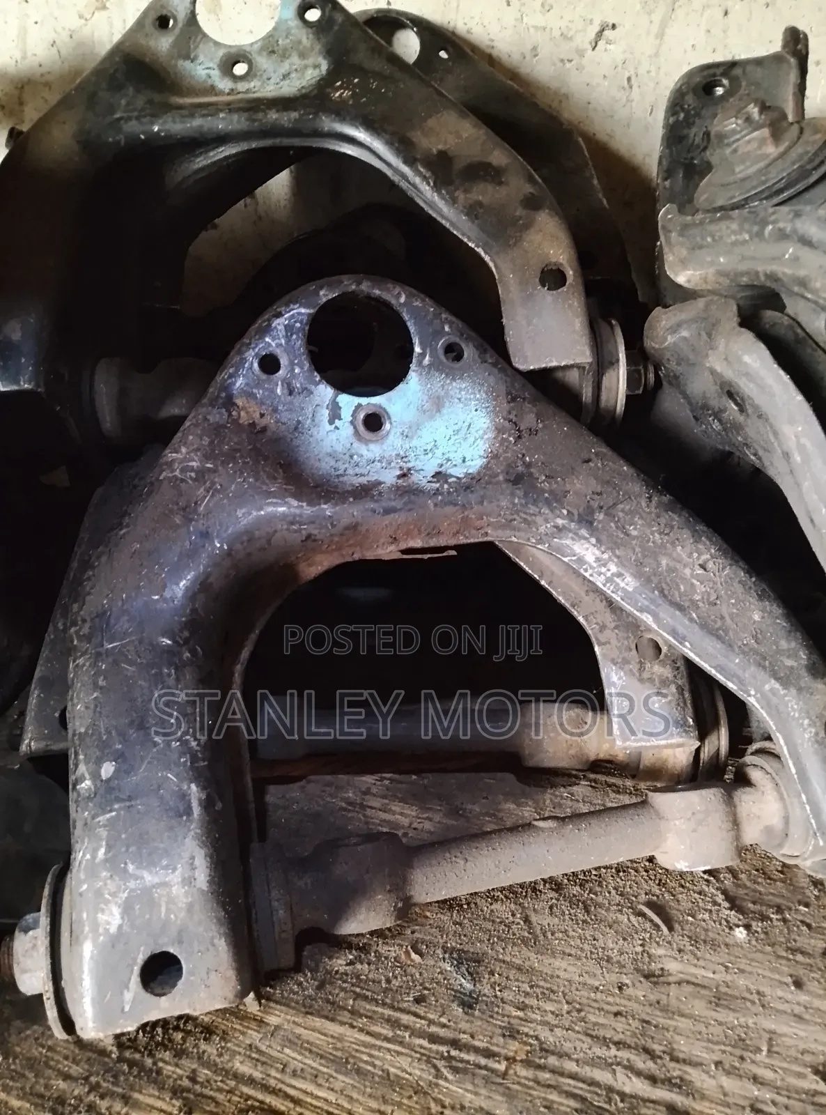 Mazda Upperarm