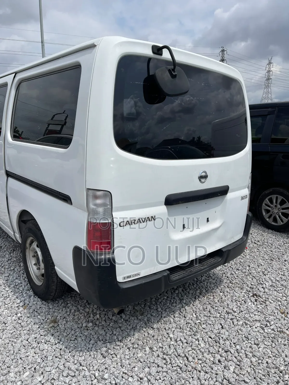 Nissan Caravan (Urvan) 2013 White