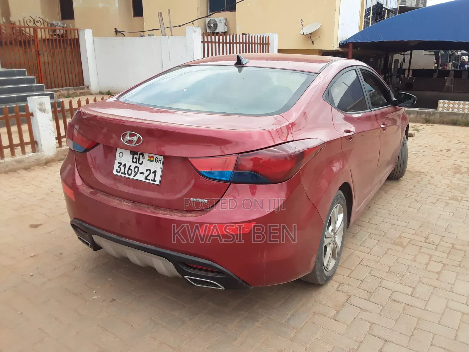 Hyundai Elantra 2013 Brown