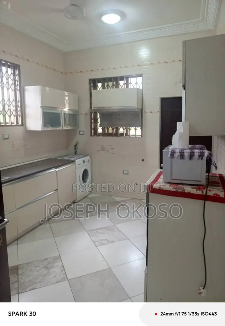 3bdrm Apartment in Little Rock Consult, Achimota for rent