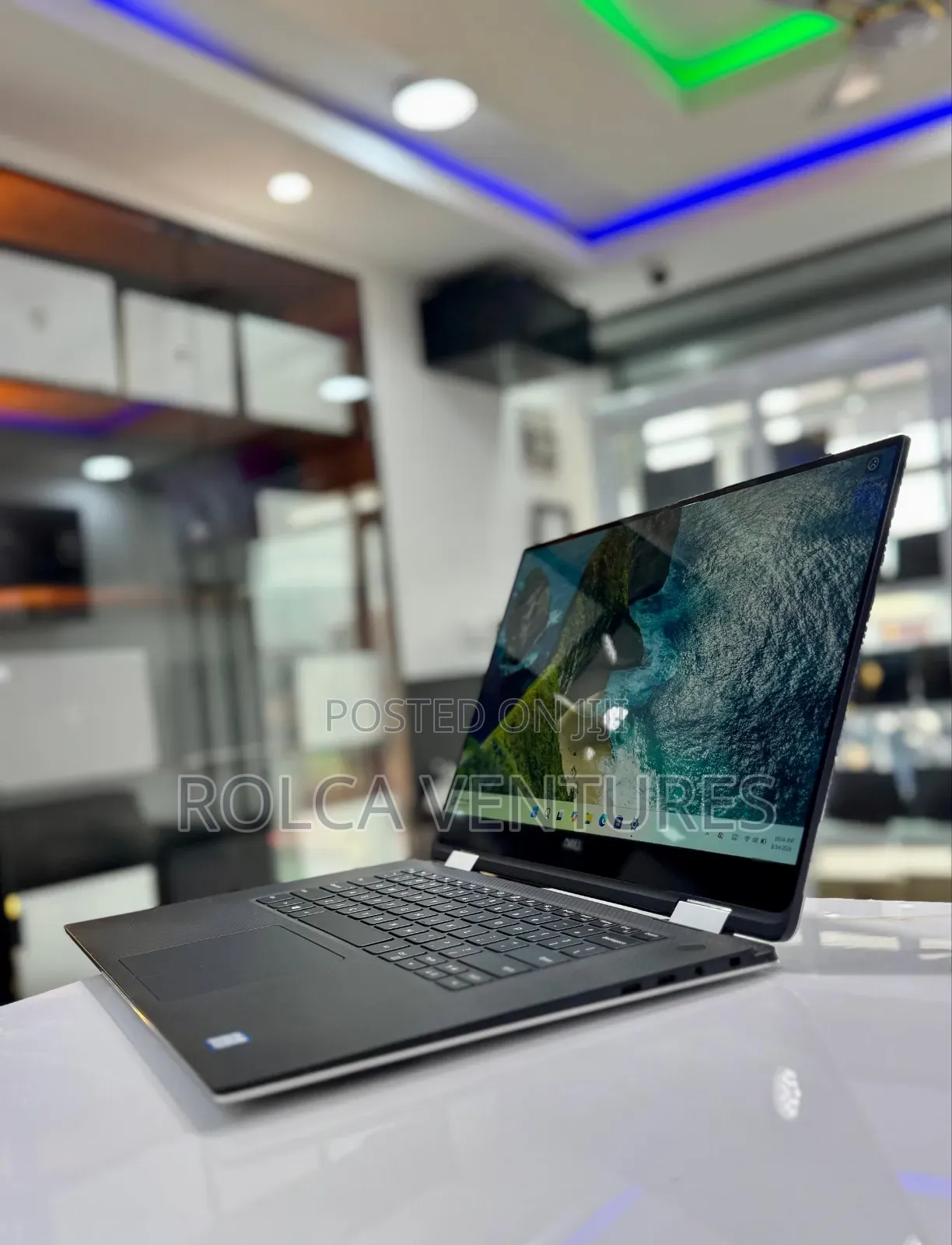 Laptop Dell XPS 15 9575 2-in-1 8GB Intel Core i5 SSD 512GB