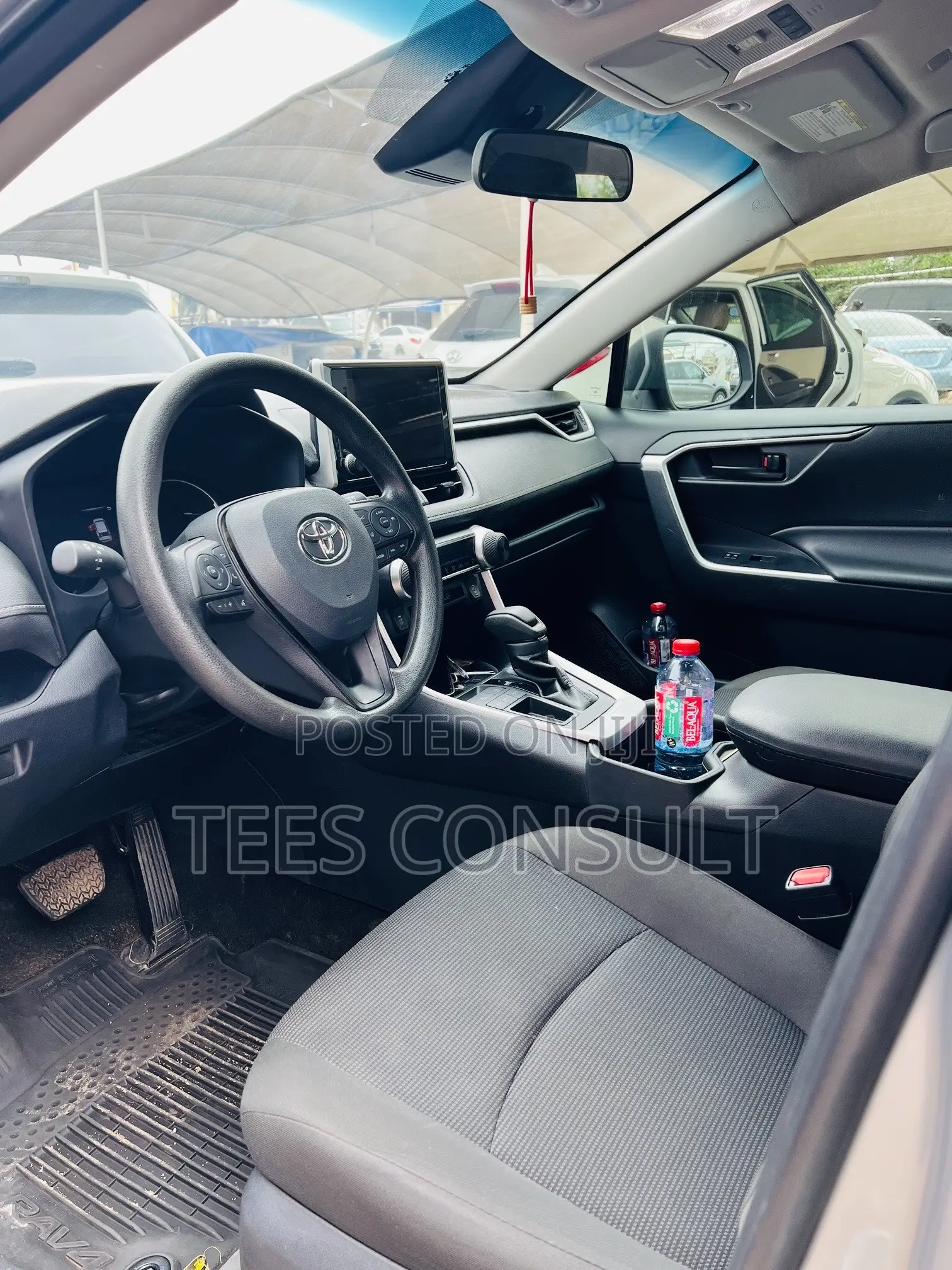 Toyota RAV4 2024 Silver
