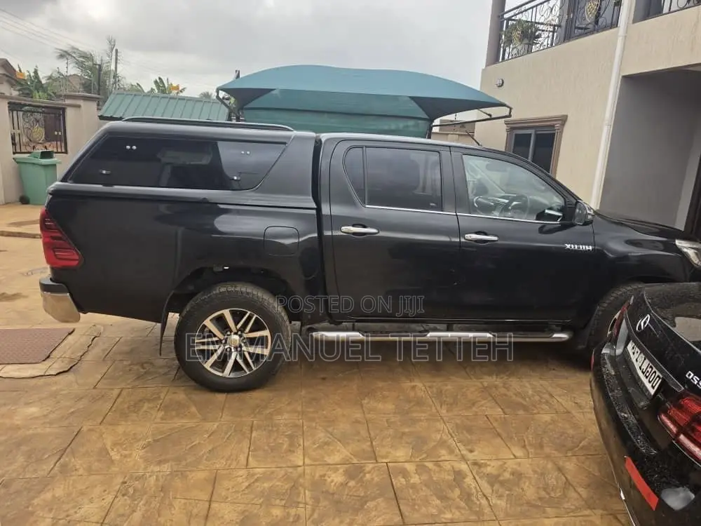 Toyota Hilux Revo Double Cab Deisel 2.8 AWD 2018 Black