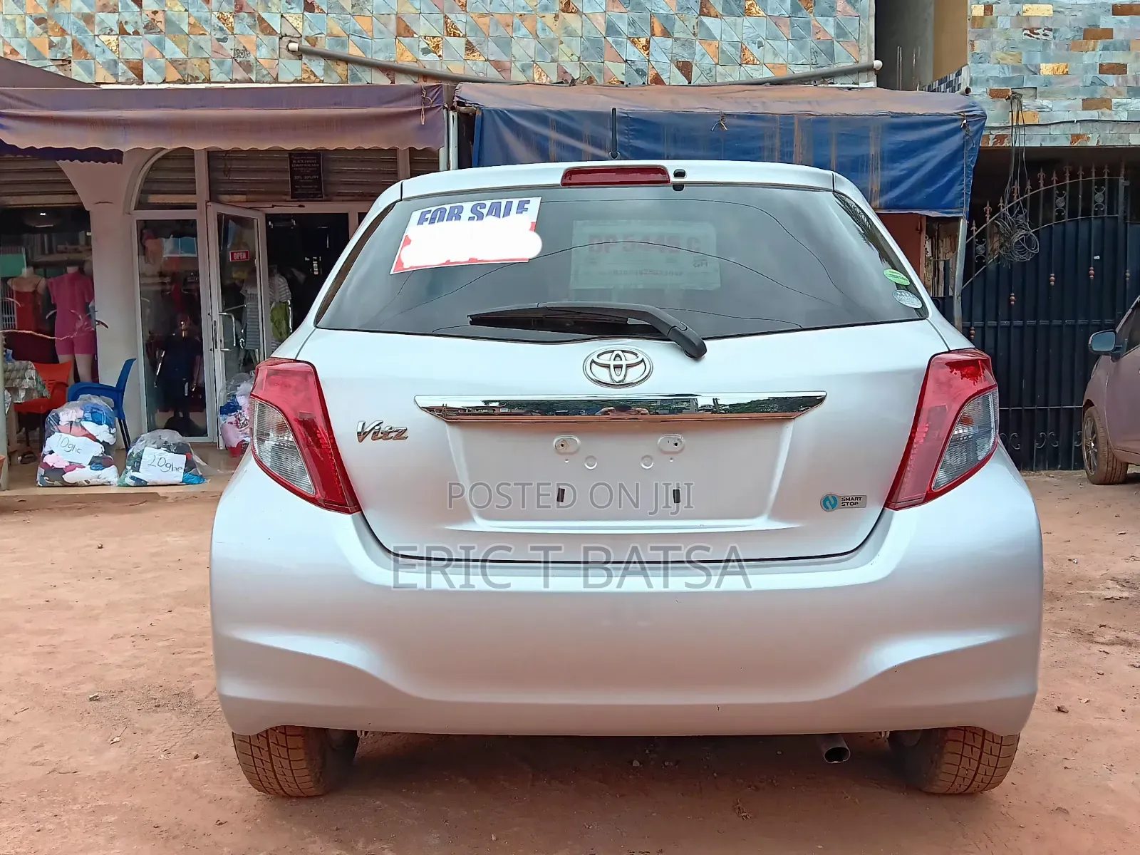 Toyota Vitz 2014 Silver