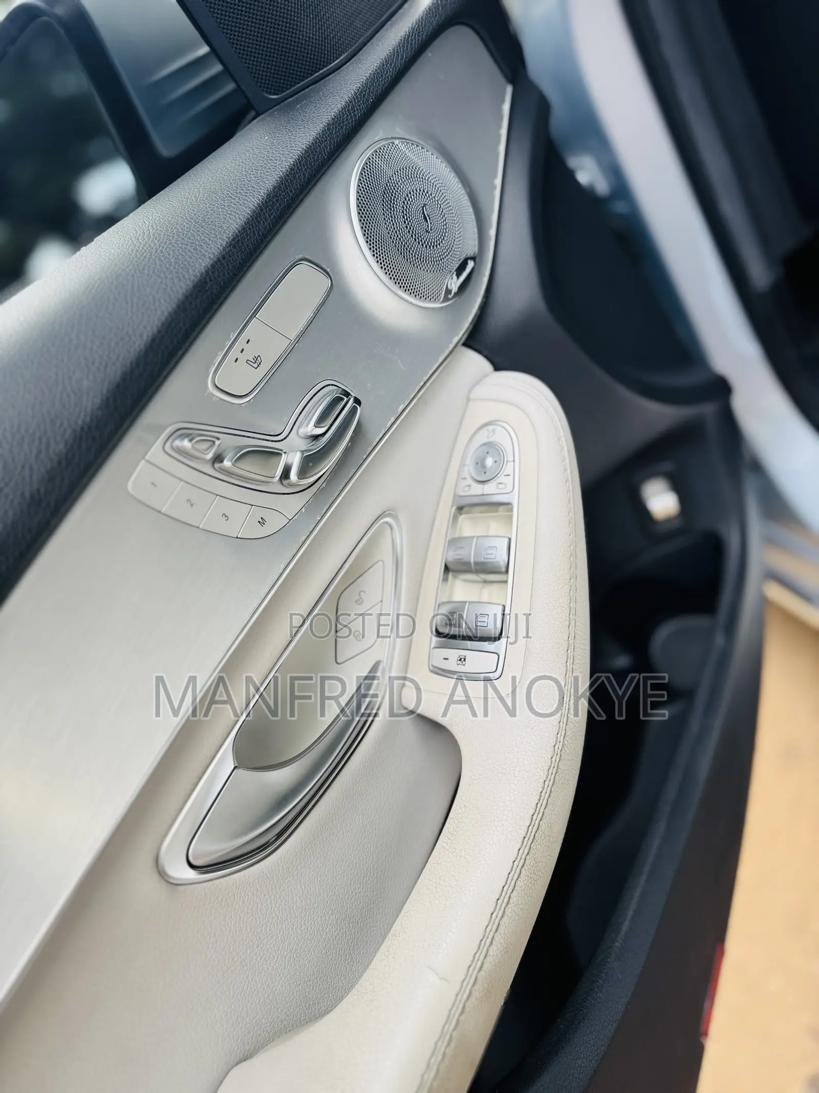 Mercedes-Benz C300 2018 Blue