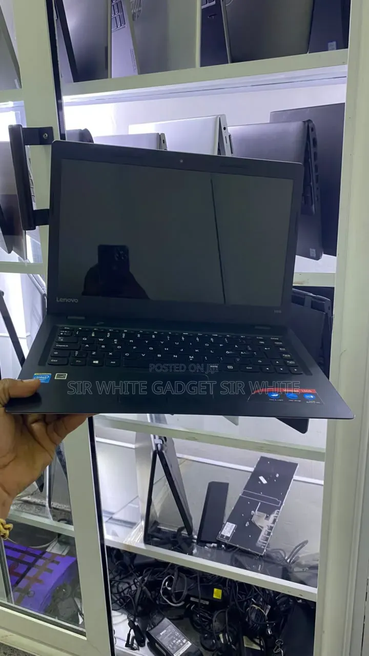Laptop Lenovo IdeaPad 100 2GB Intel SSD 160GB