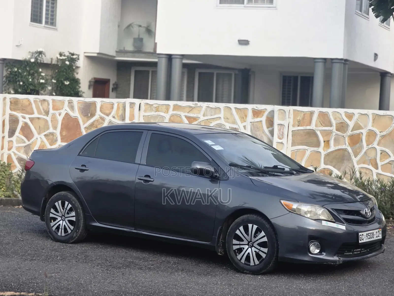 Toyota Corolla 2010 Gray