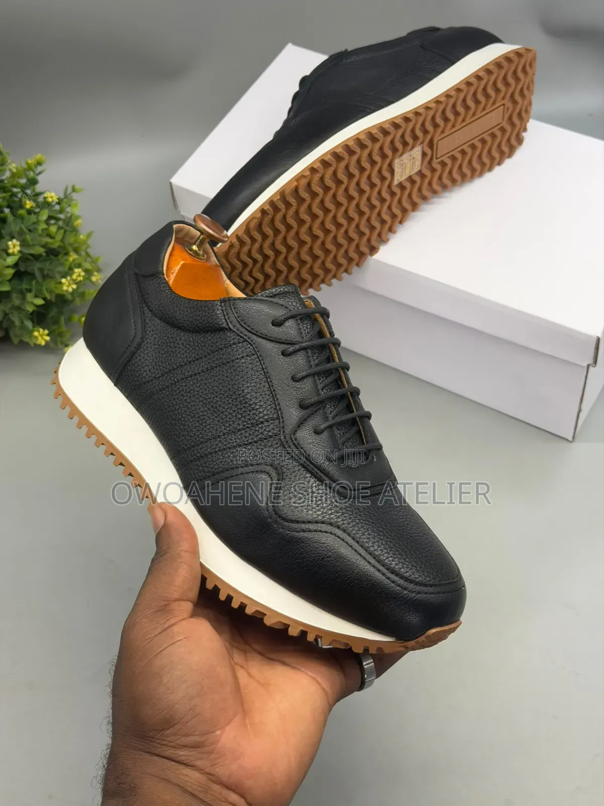 Berluti Black Pebbled Leather Mens Low-Top Sneakers