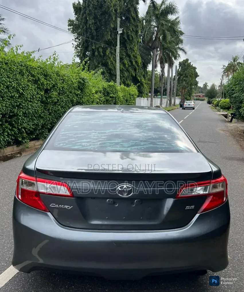 Toyota Camry 2014 Silver
