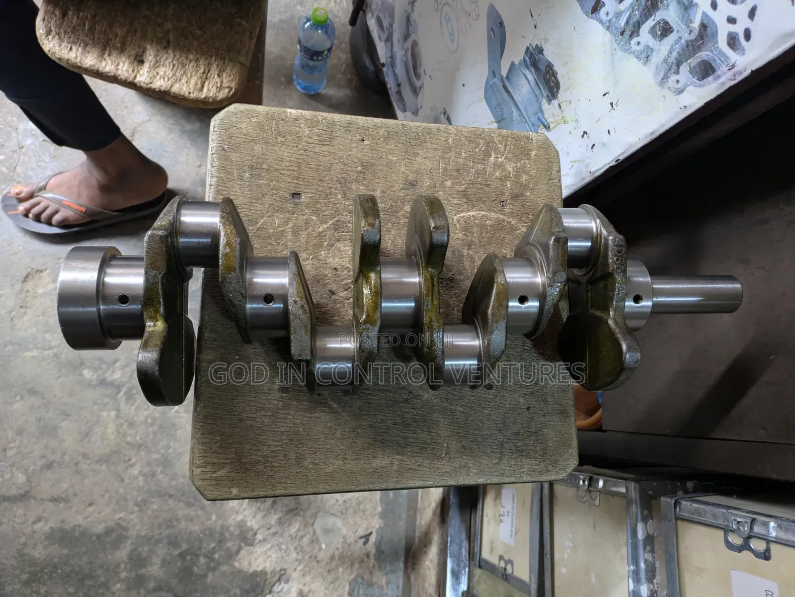 H100 Crankshaft (4d55)