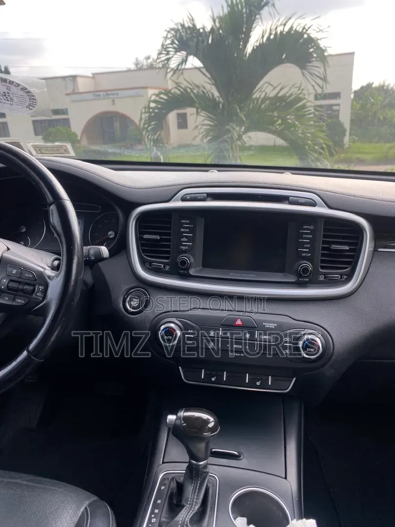 Kia Sorento 2017 Gray