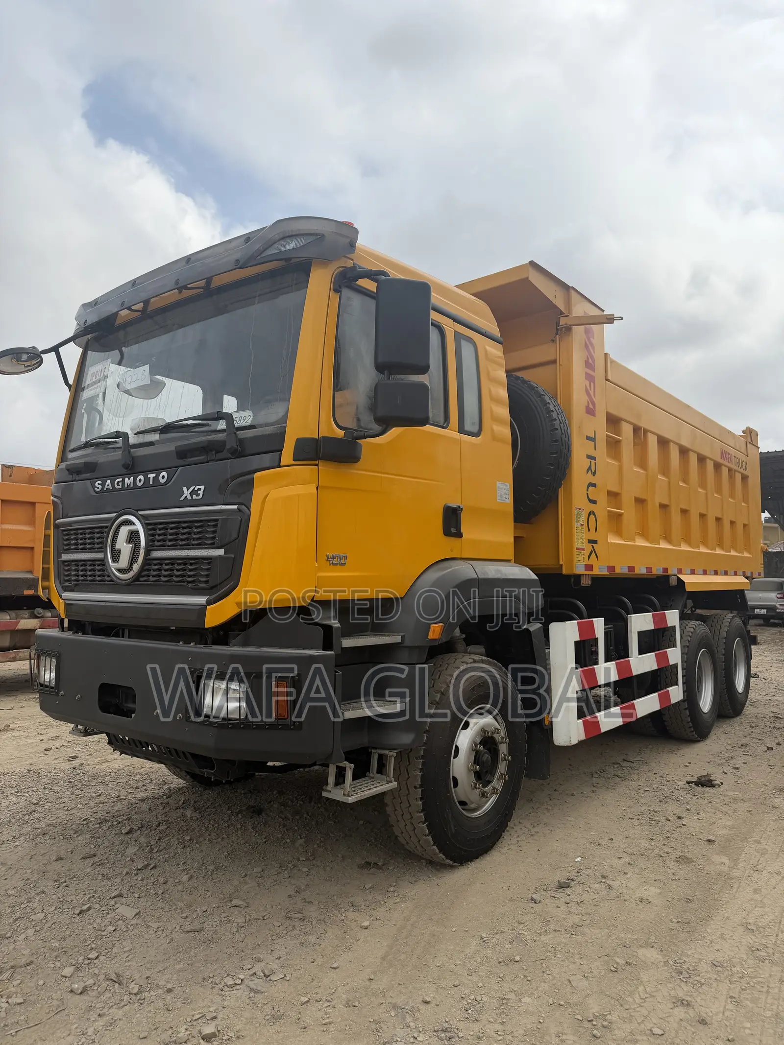 6x4 Dump Truck