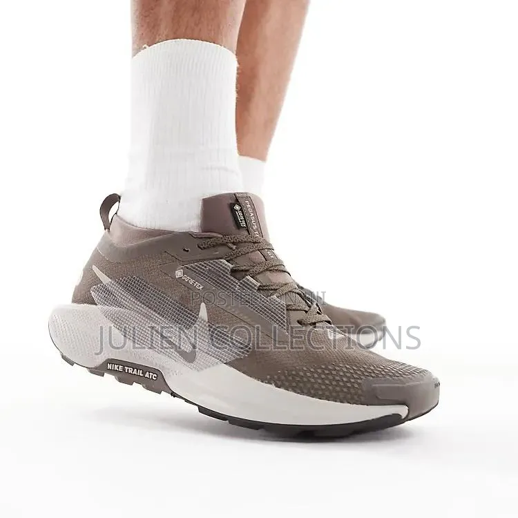 Nike Trail ATC Brown N White