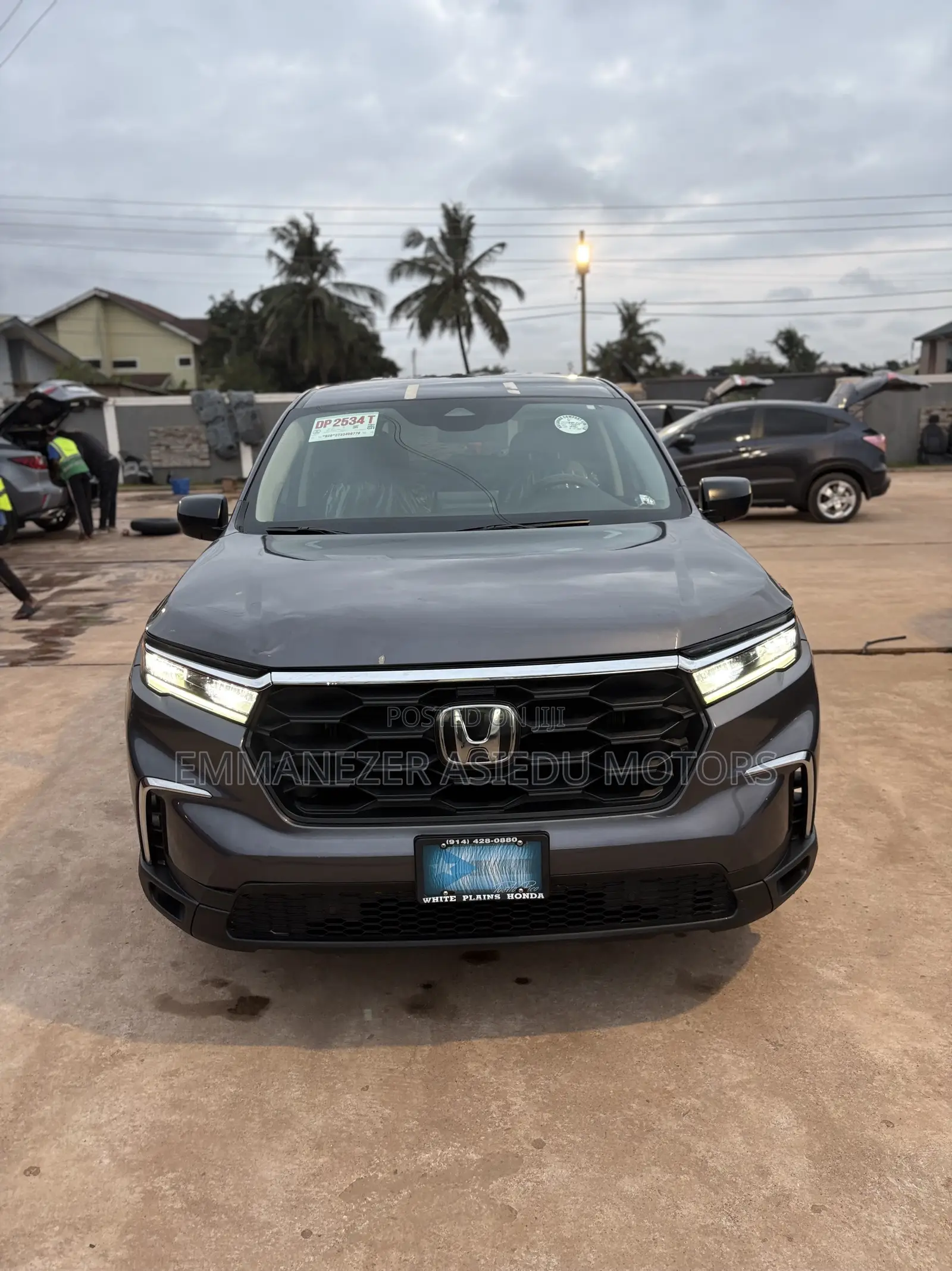 Honda Pilot EX-L 8 Passenger AWD 2023 Gray