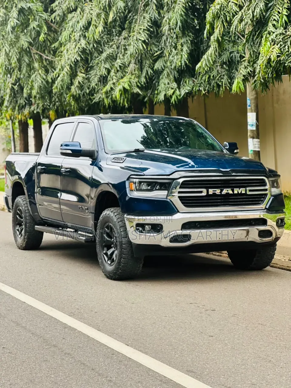 Dodge RAM 2019 Blue