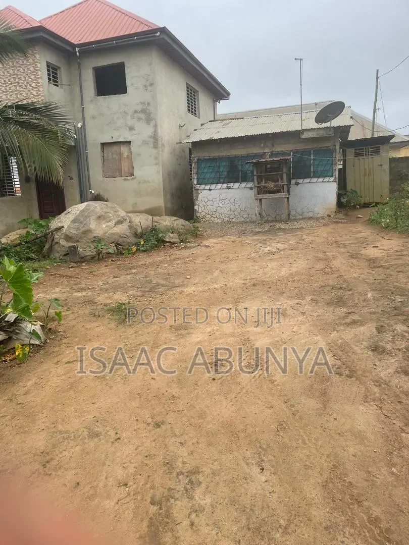 3bdrm House in Akoti Junction, Gomoa West for sale