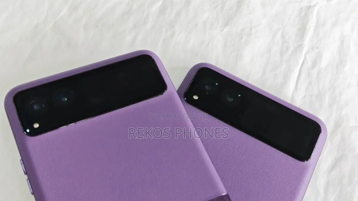 New Motorola Razr 40s 256 GB Purple