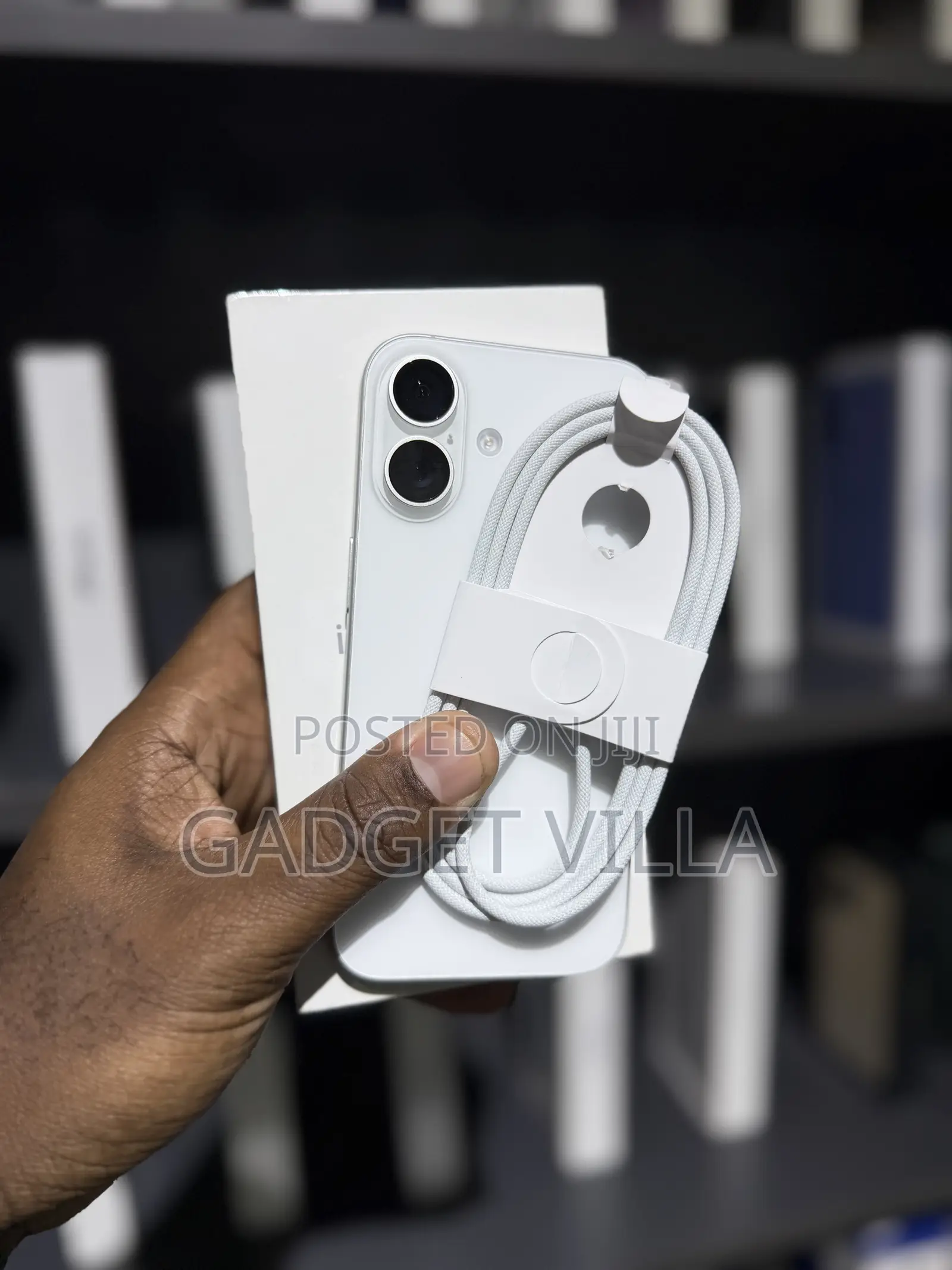 Apple iPhone 16 128 GB Silver