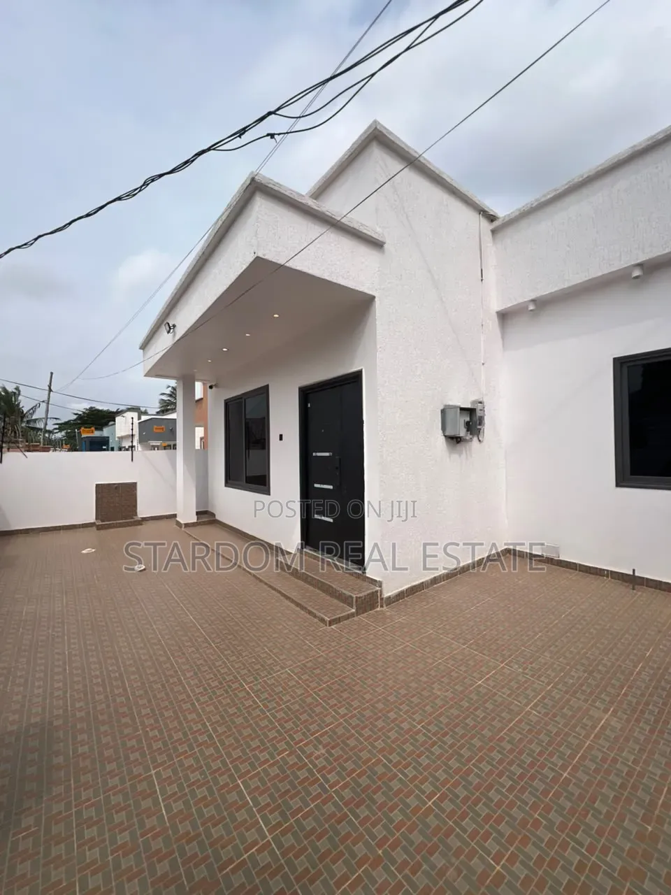 3bdrm Bungalow in Spintex Road Coastal, Coca Cola for rent