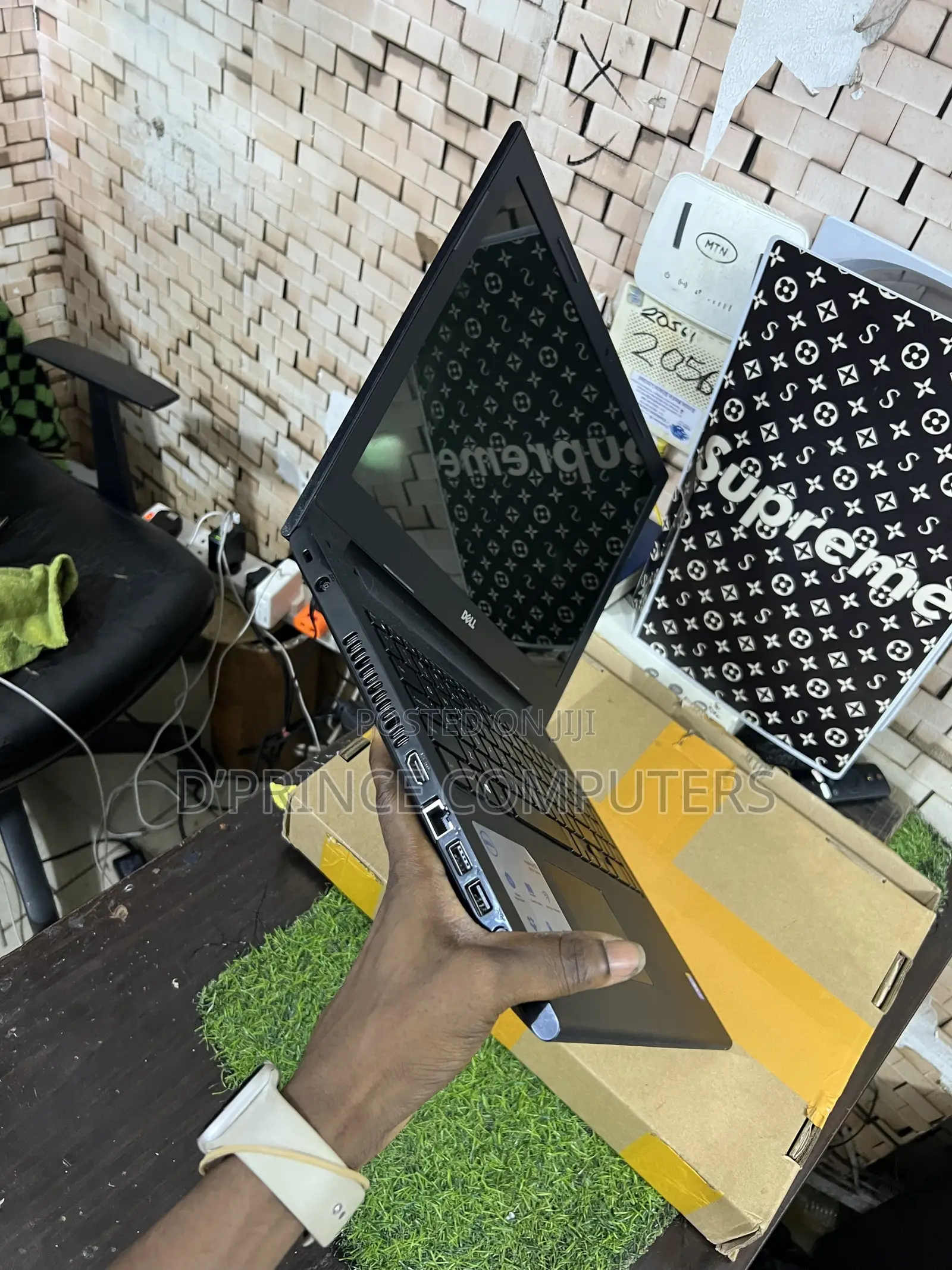 Laptop Dell Inspiron 15 3542 4GB Intel Celeron HDD 500GB