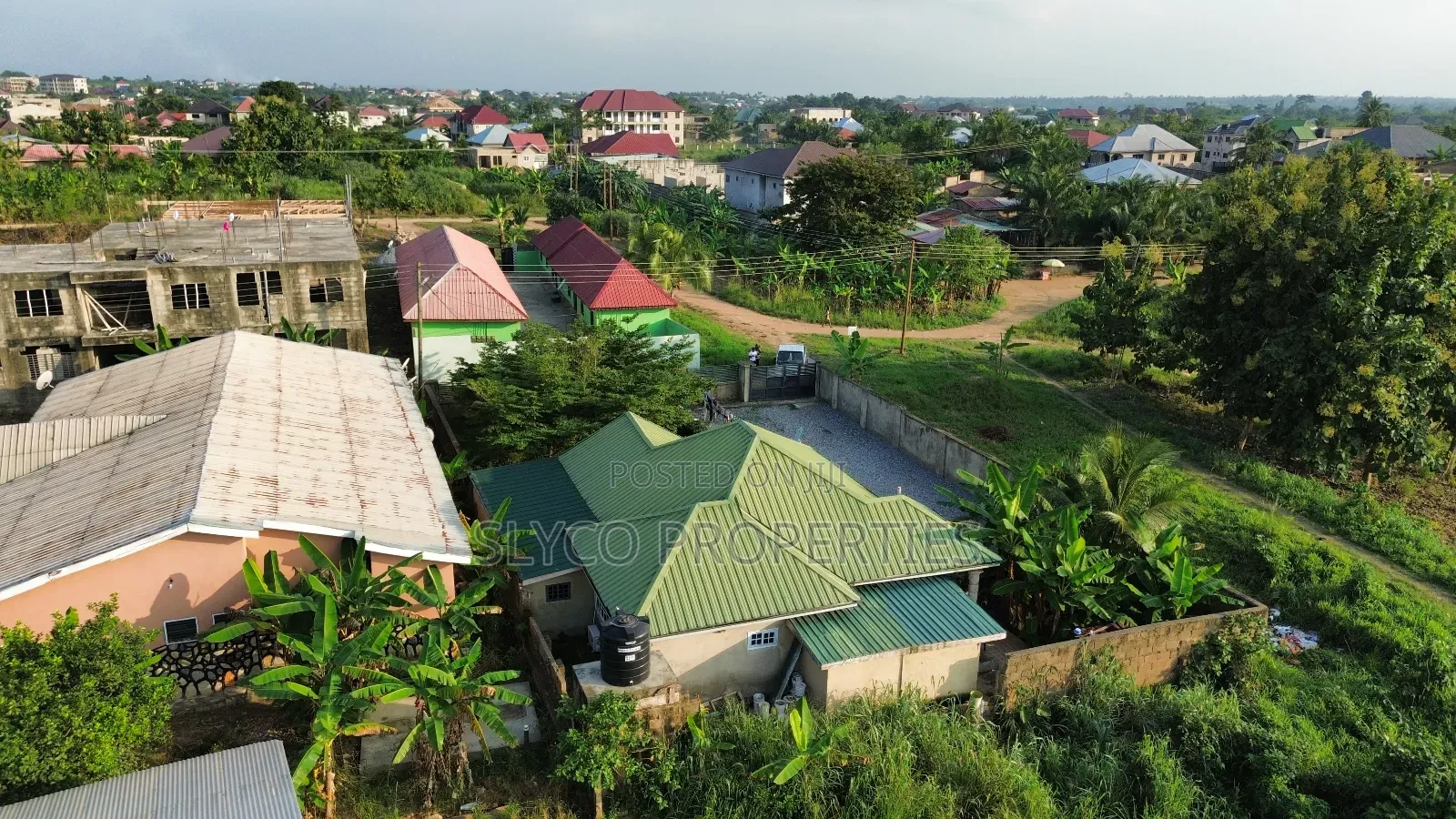3bdrm House in Koforidua Apenkwa, New-Juaben Municipal for sale