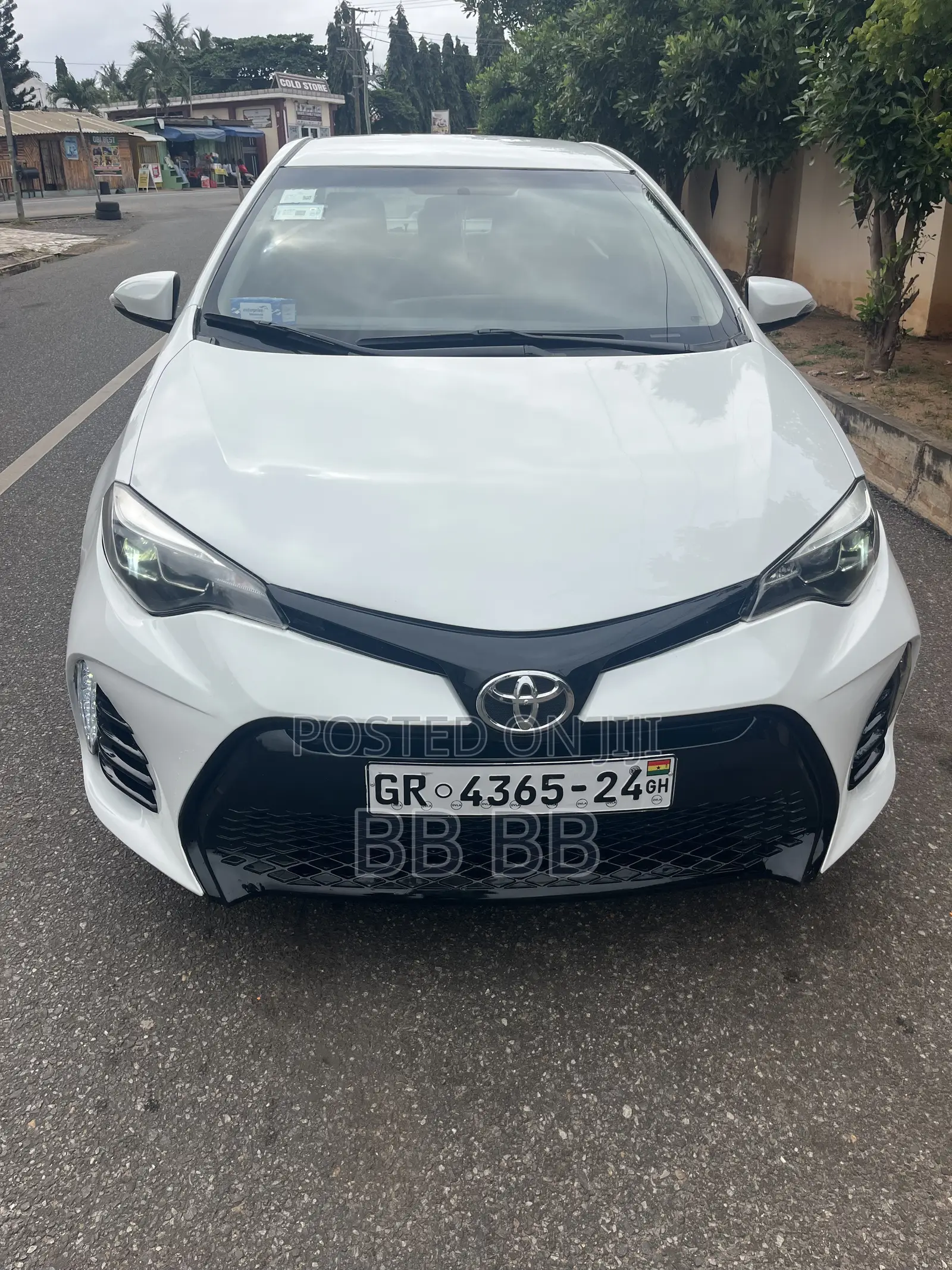 Toyota Corolla 2016 White