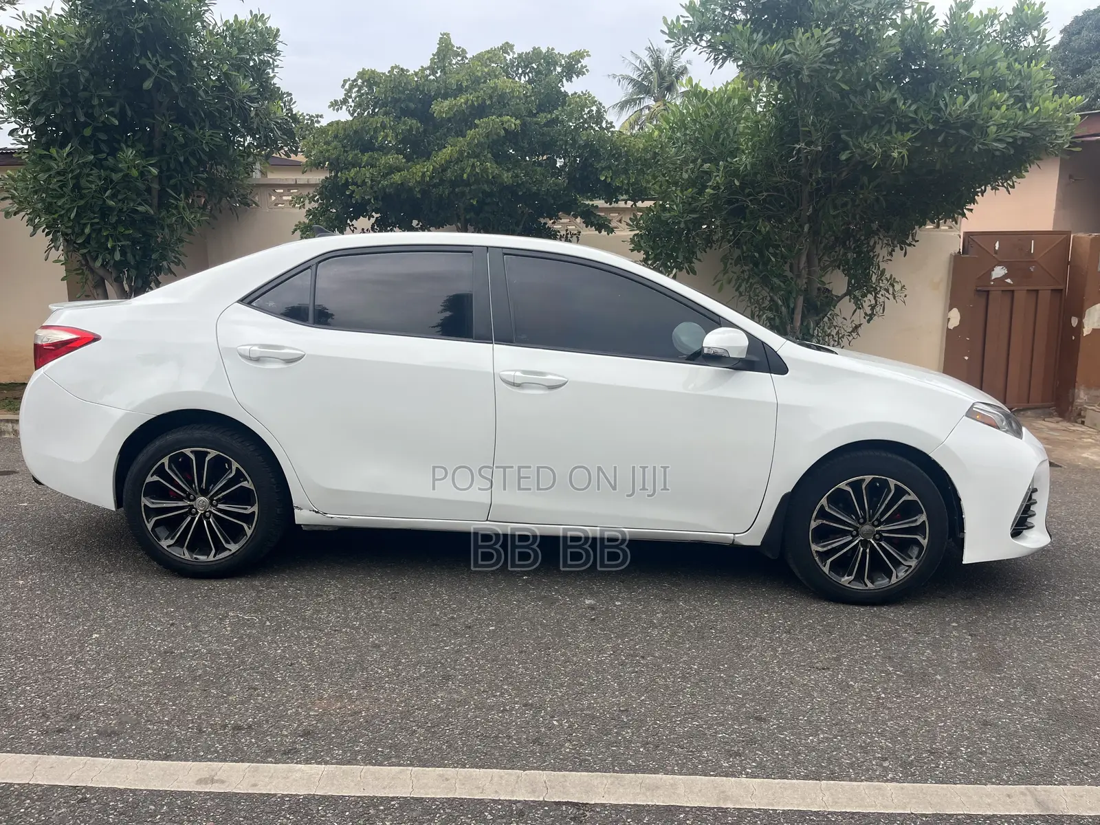 Toyota Corolla 2016 White