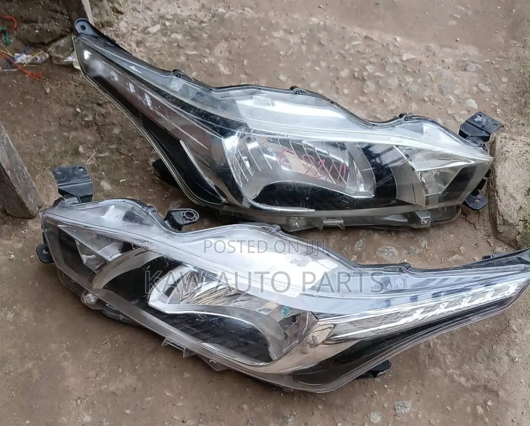 2015,2016 Headlight for Toyota Yaris