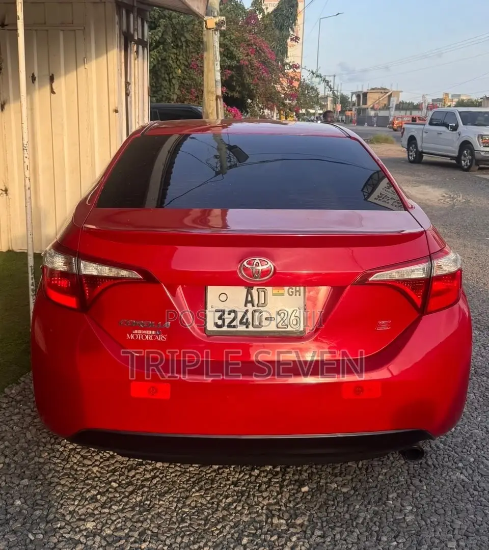 Toyota Corolla 2015 Red