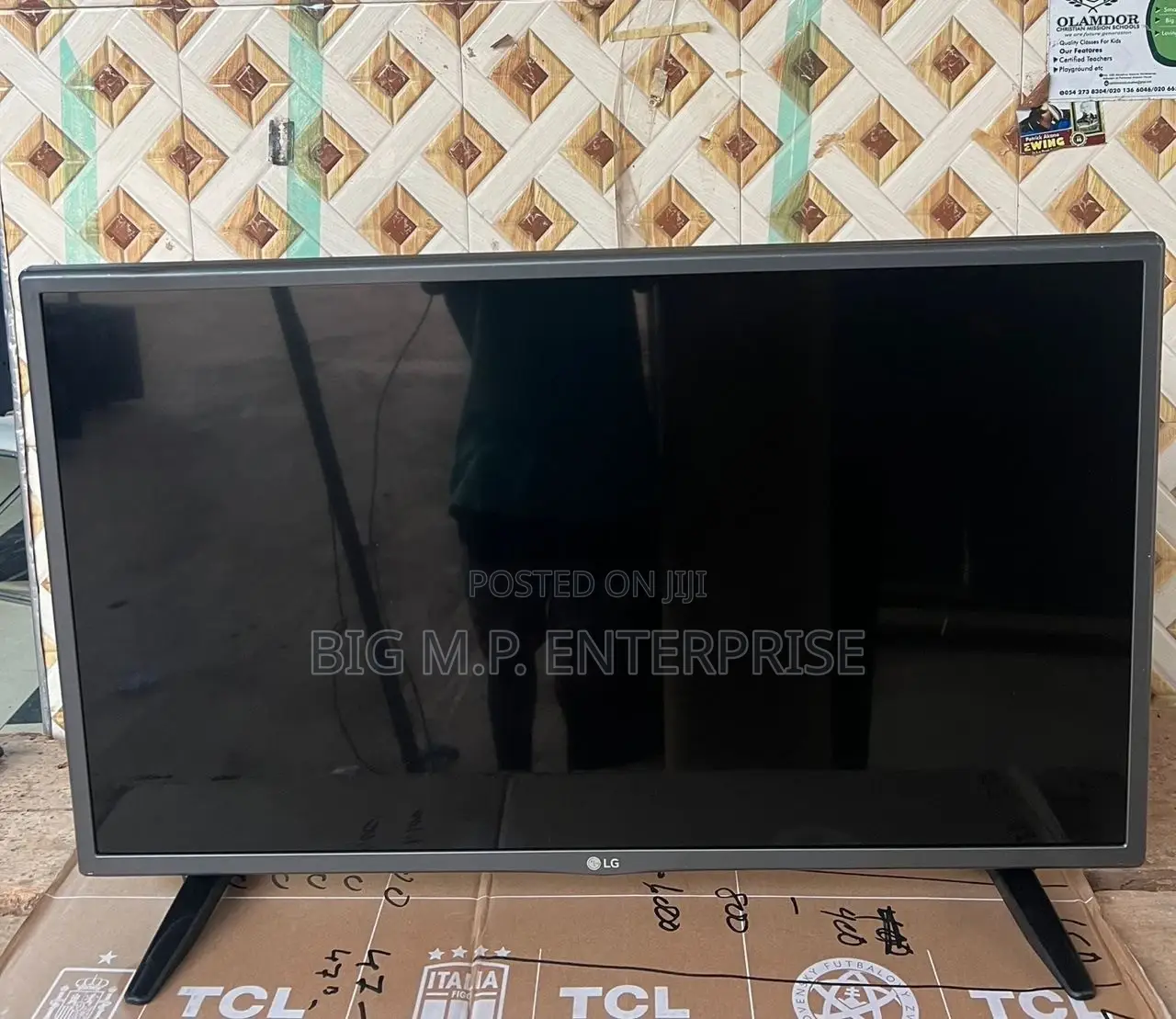 LG 32 Inches Digital LED TV.