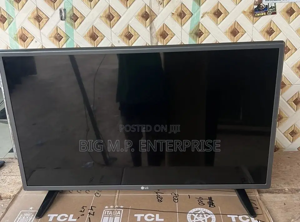 LG 32 Inches Digital LED TV.