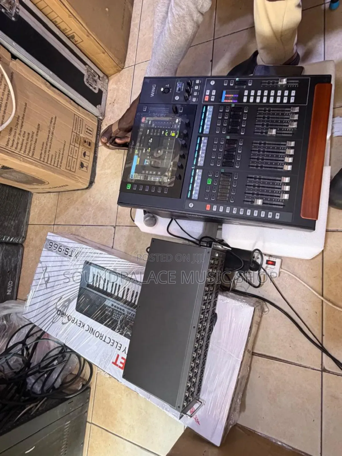 Behringer Wing 48 Digital Mixer and Behringer S32 Stagebox