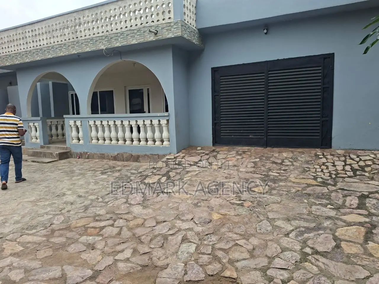5bdrm House in Kwabenya Acp for rent