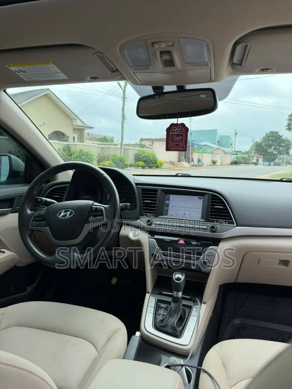 Hyundai Elantra SE Sedan FWD (2.0L 4cyl 6M) 2017 Ivory